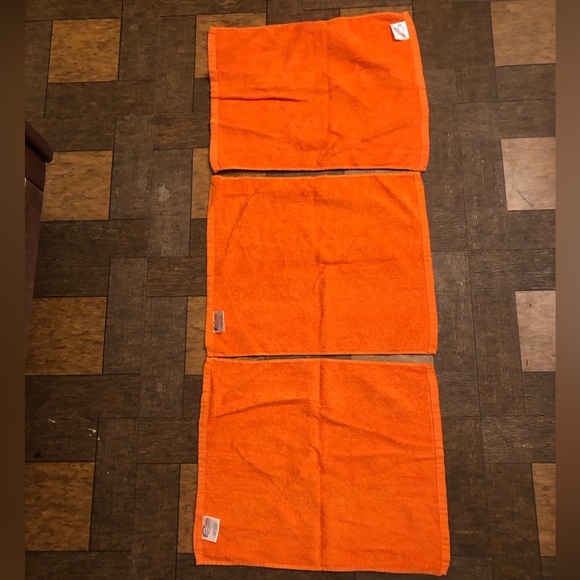 New York Mets Towels AF1 Nike Dunk New Balance 2002R Adidas Samba Puma Speedcat - Picture 2 of 3